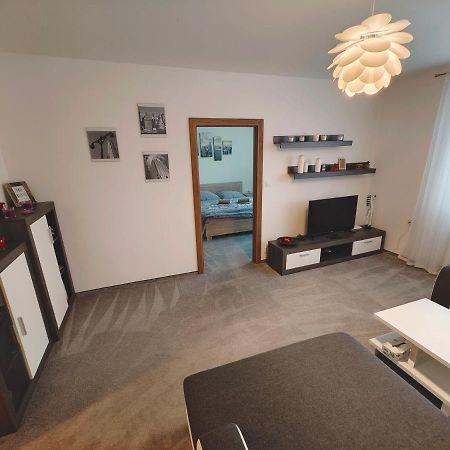 Apartman V Centru Karlsbad Buitenkant foto