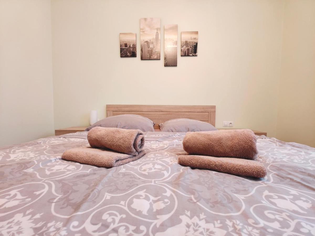 Apartman V Centru Karlsbad Buitenkant foto