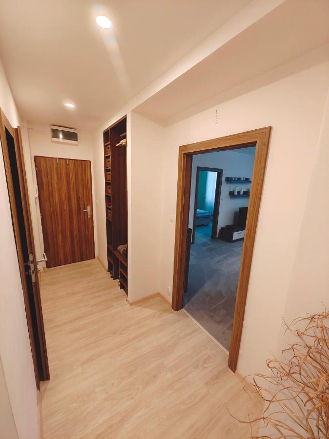 Apartman V Centru Karlsbad Buitenkant foto