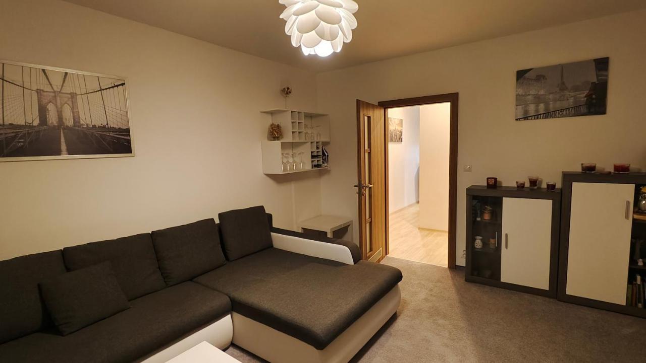 Apartman V Centru Karlsbad Buitenkant foto